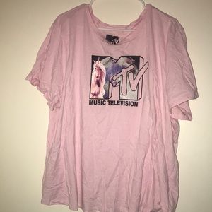 MTV unicorn tee. Forever 21.